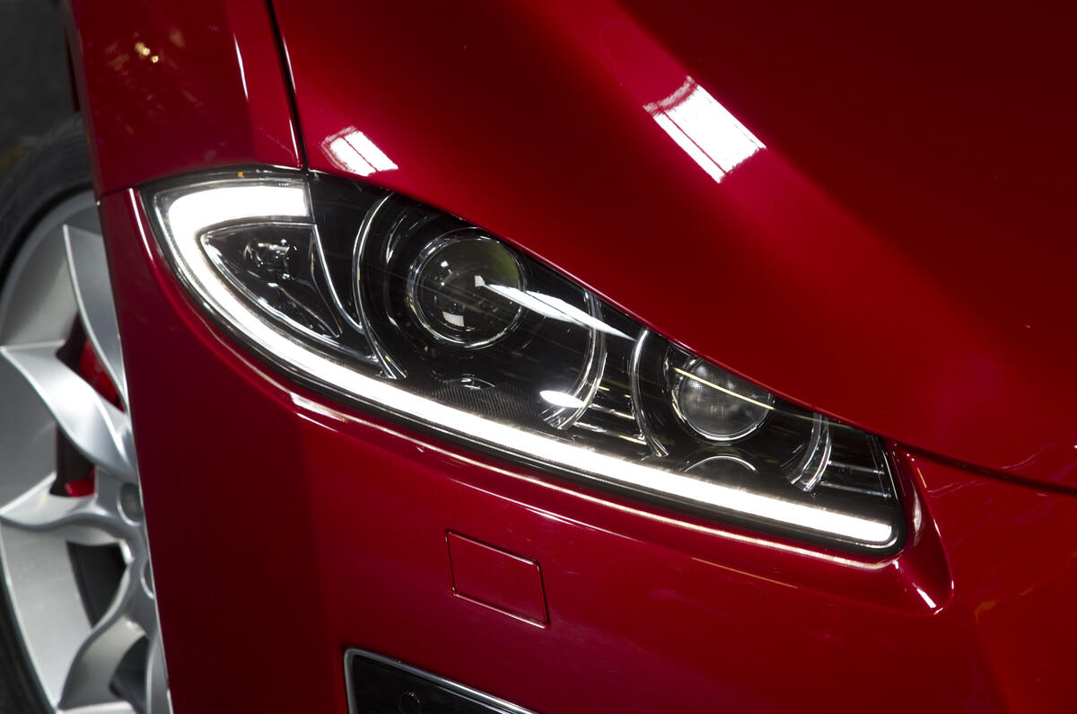 New York motor show: new Jaguar XF