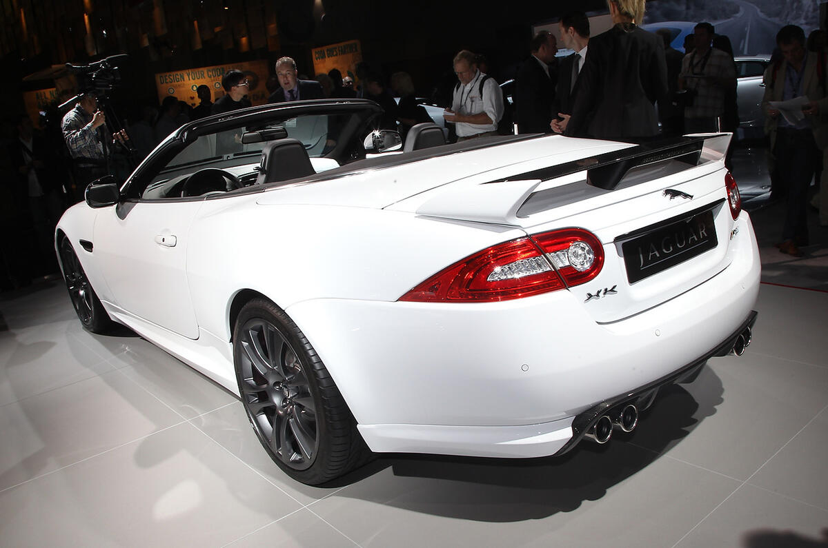 LA show: Jaguar XKR-S cabriolet