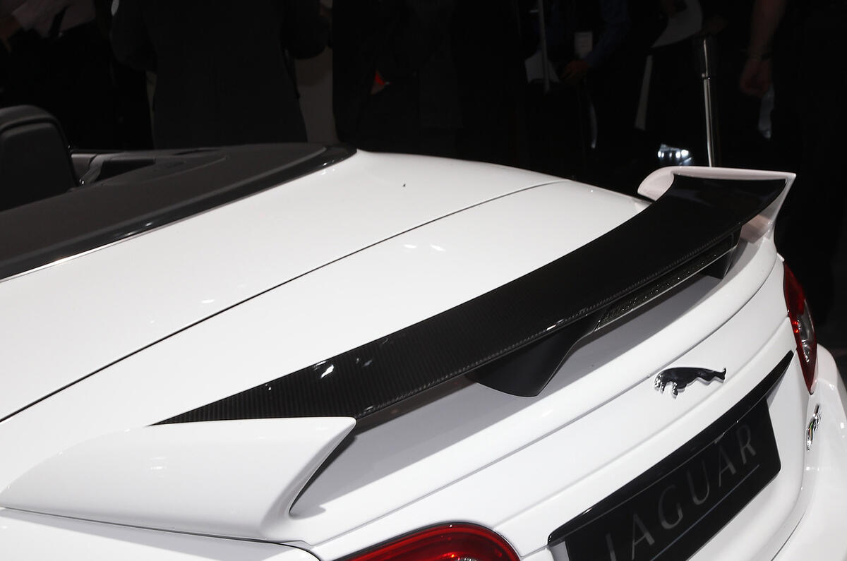 LA show: Jaguar XKR-S cabriolet