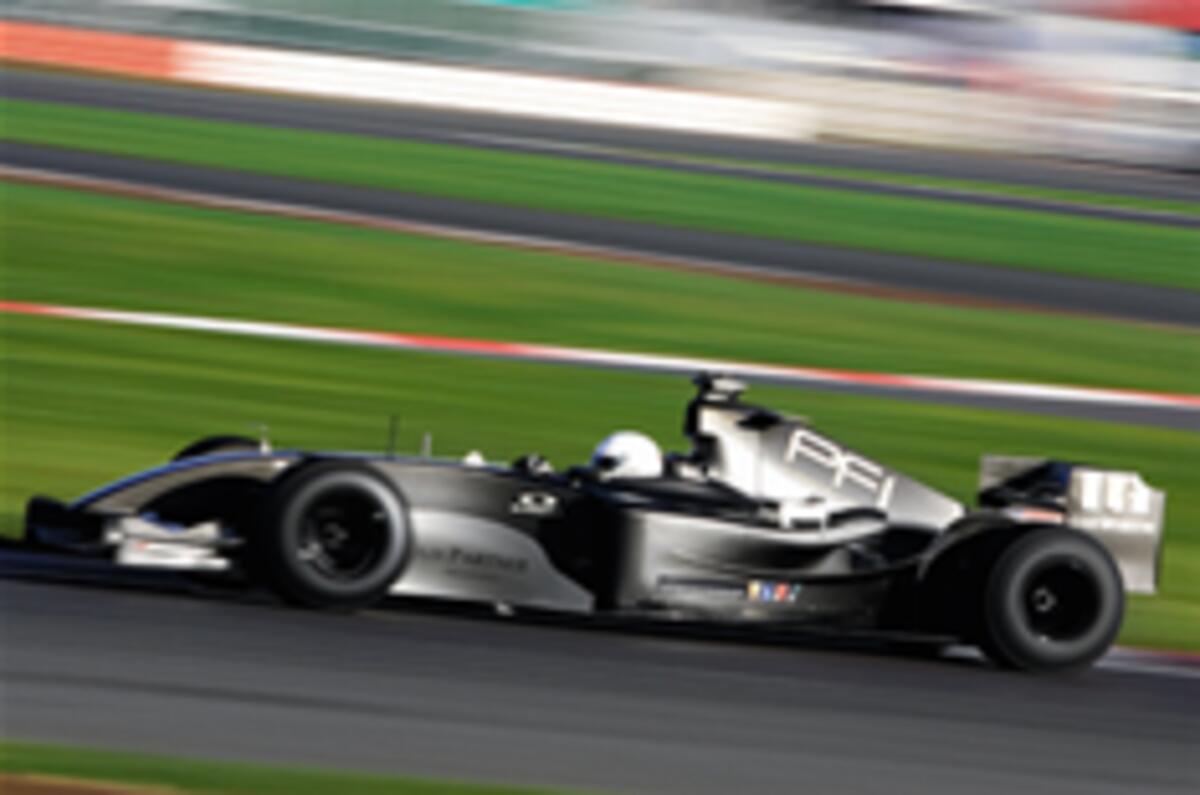 On video: Harris’ first spin in F1