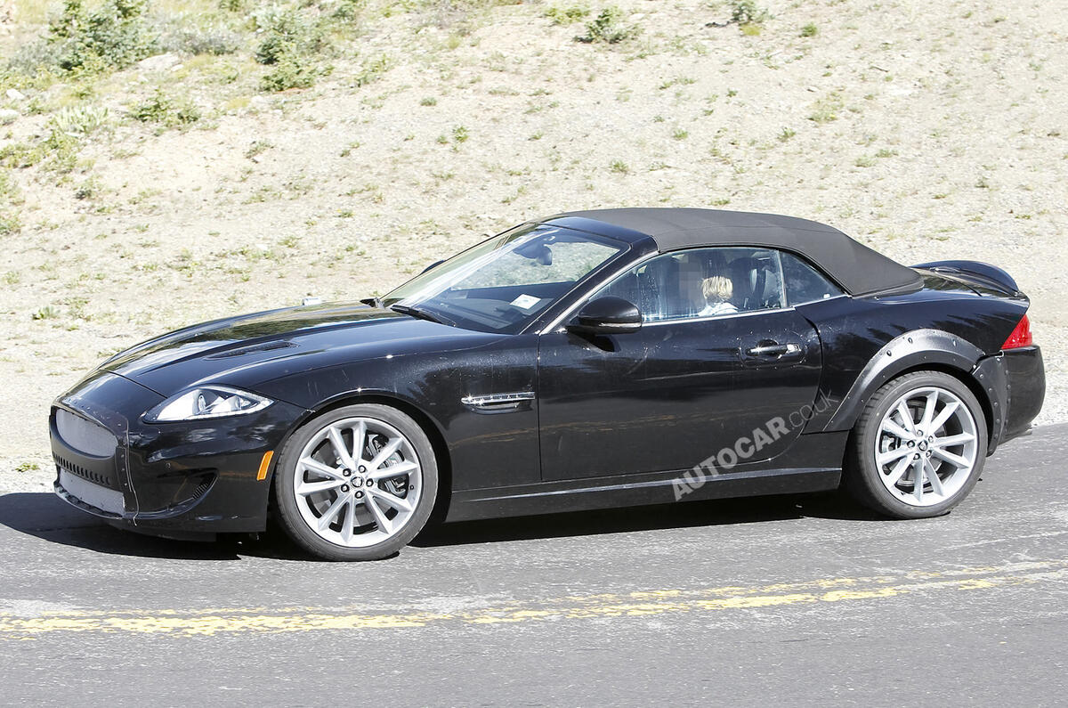 no title Jaguar XE - spy pics and details