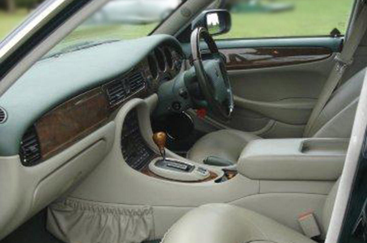 no title Queen's Jaguar Daimler for sale