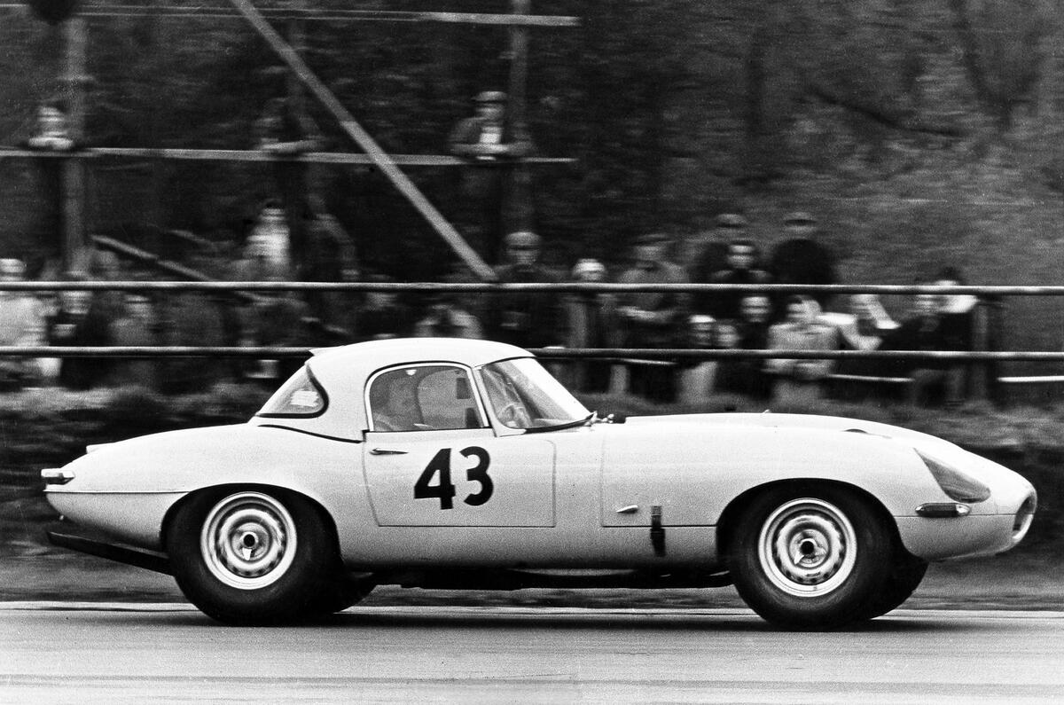 Jaguar to build six new Lightweight E-types