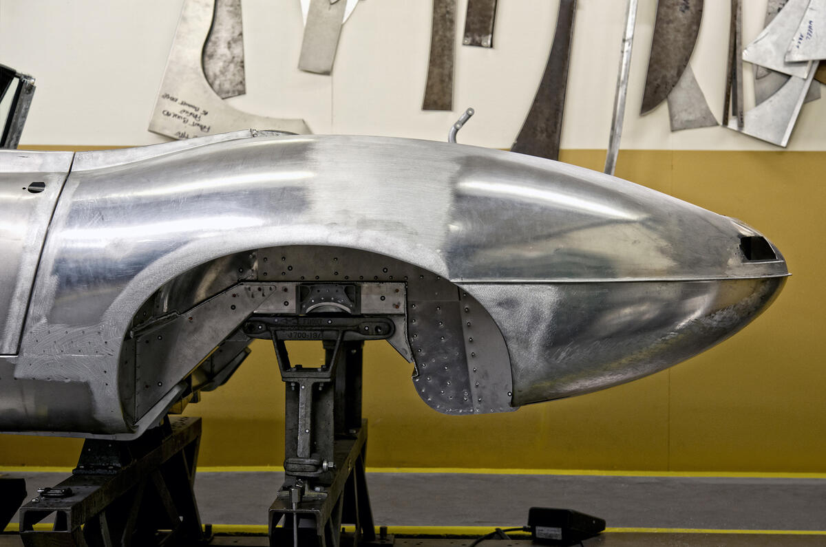 Jaguar to build six new Lightweight E-types