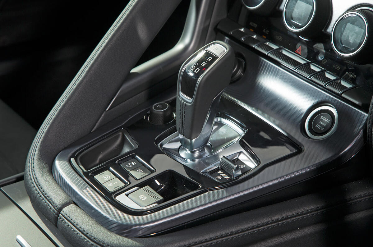 Jaguar F-Type 2.0 automatic gearbox
