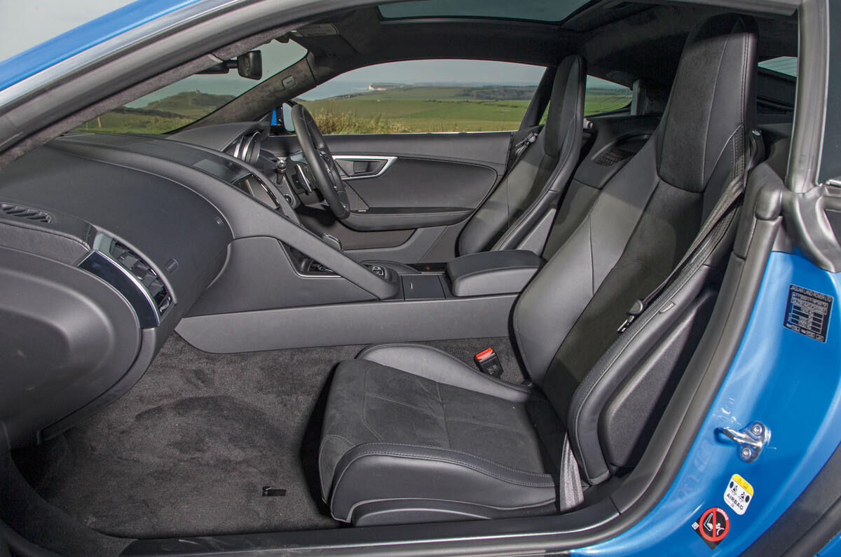 Jaguar F-Type 2.0 front seats