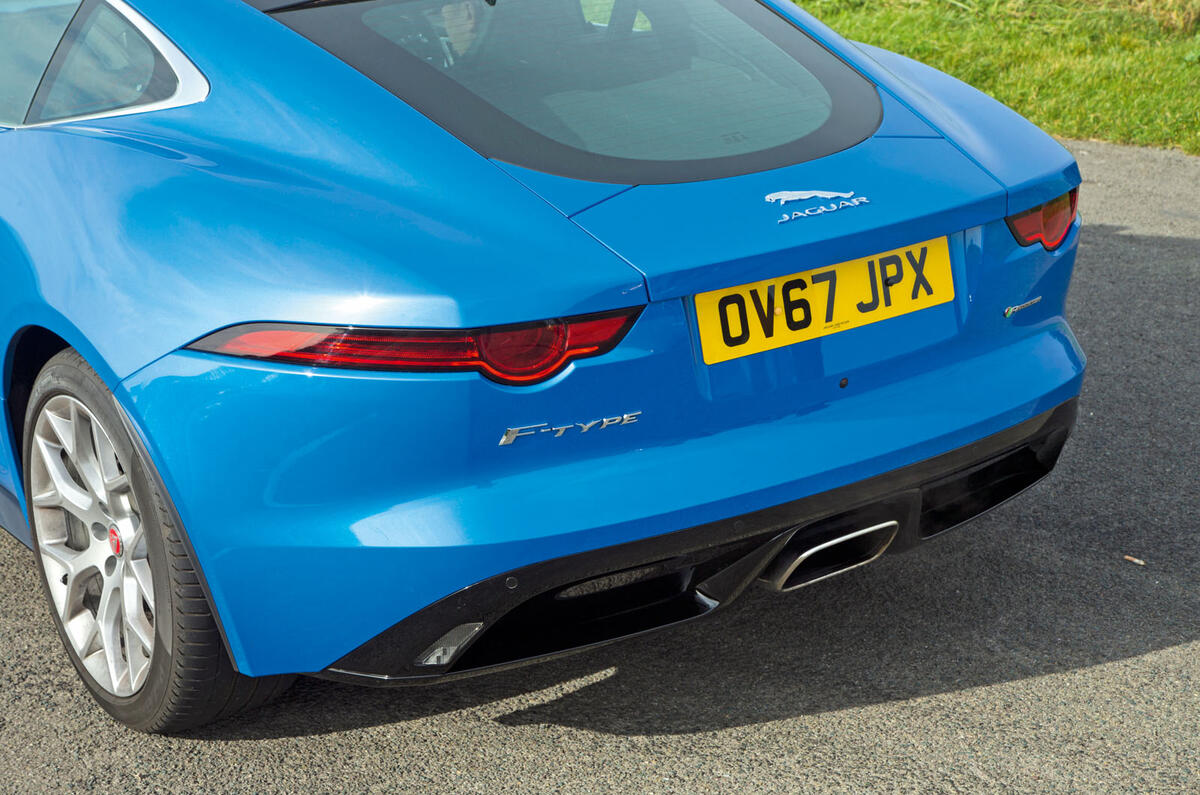 Jaguar F-Type 2.0 rear end