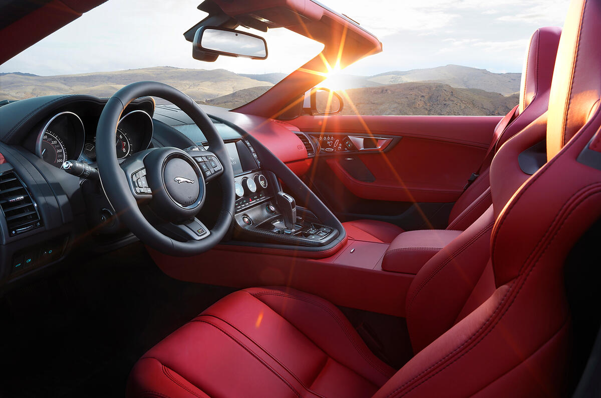 Jaguar confirms manual and AWD options for MY2016 F-type