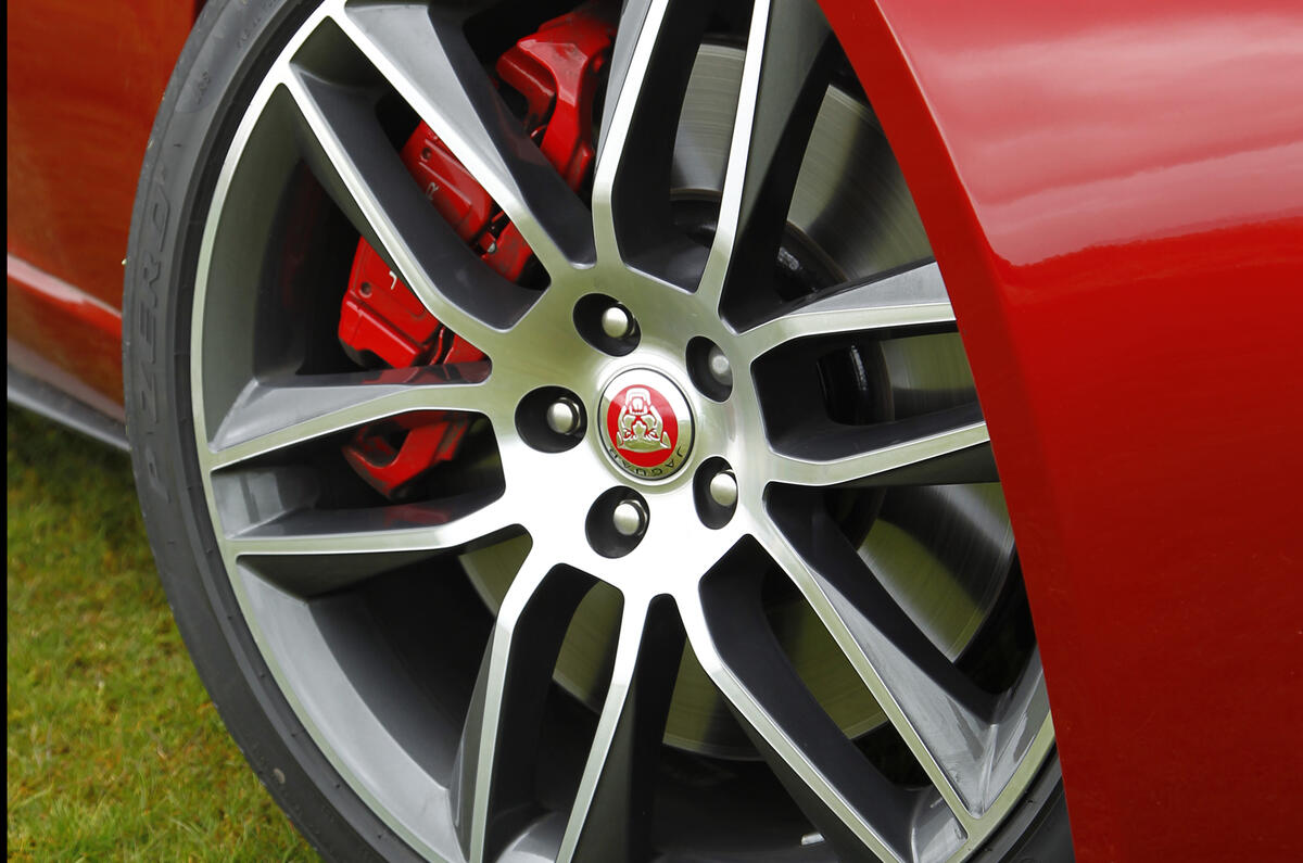 Jaguar F-Type R alloy wheels