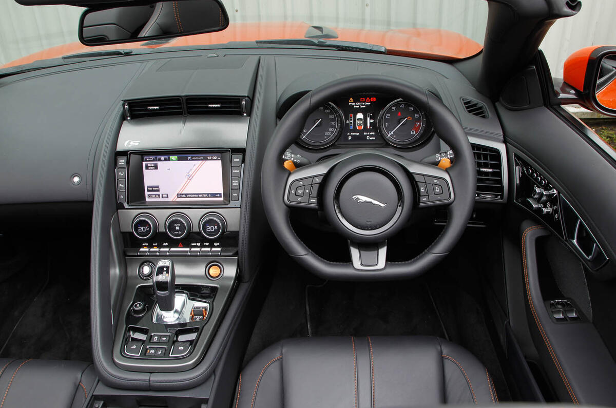 Jaguar F-Type dashboard
