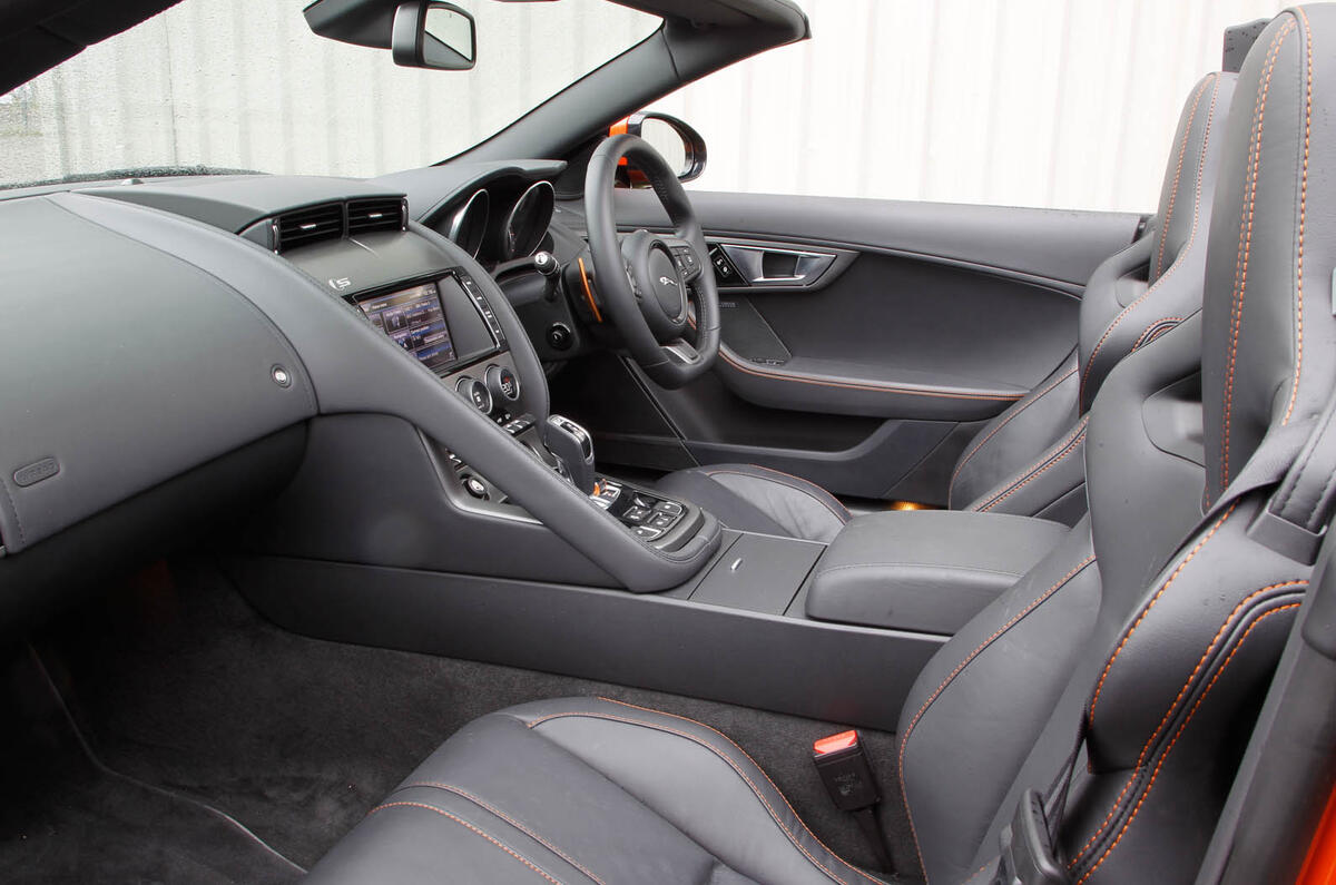 Jaguar F-Type interior