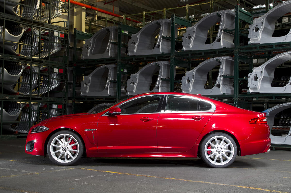 New York motor show: new Jaguar XF