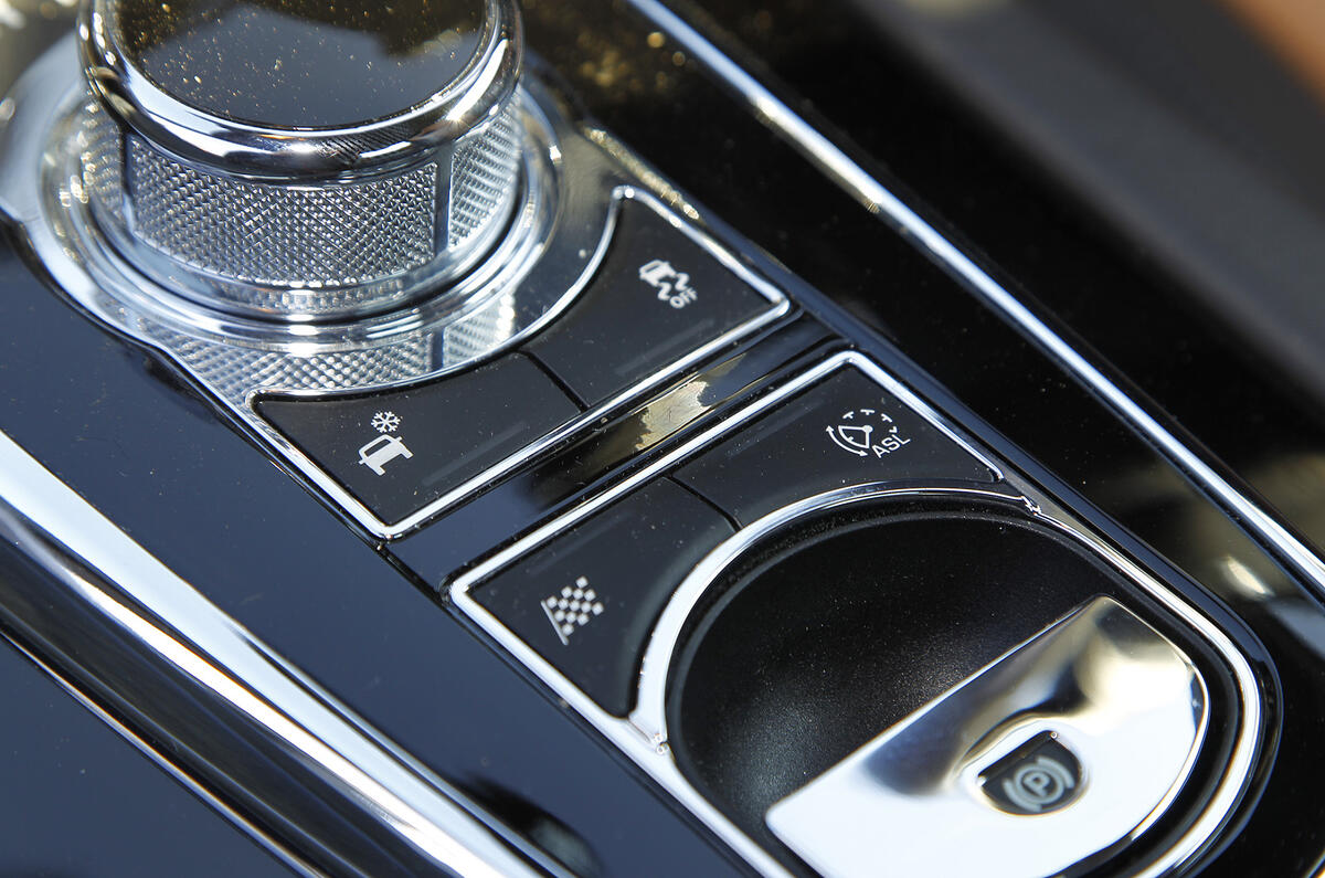 The J-gate gear selector has been replaced by a rotary dial that works well Jaguar XK automatic gearbox