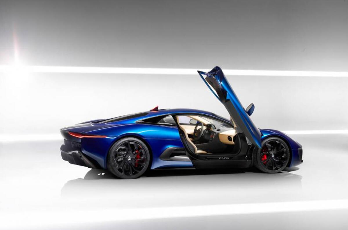 Jaguar C-X75 gullwing door