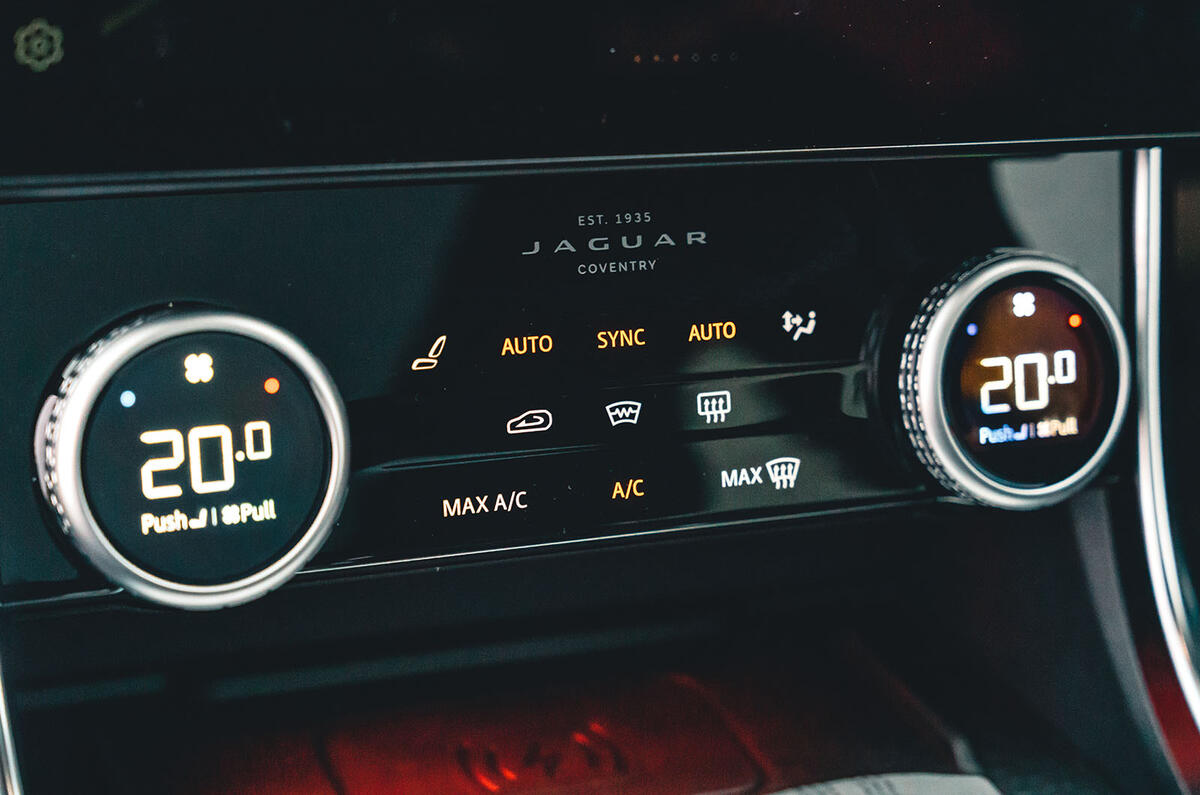 Jaguar XF Sportbrake air conditioning controls Jaguar XF Sportbrake air conditioning controls