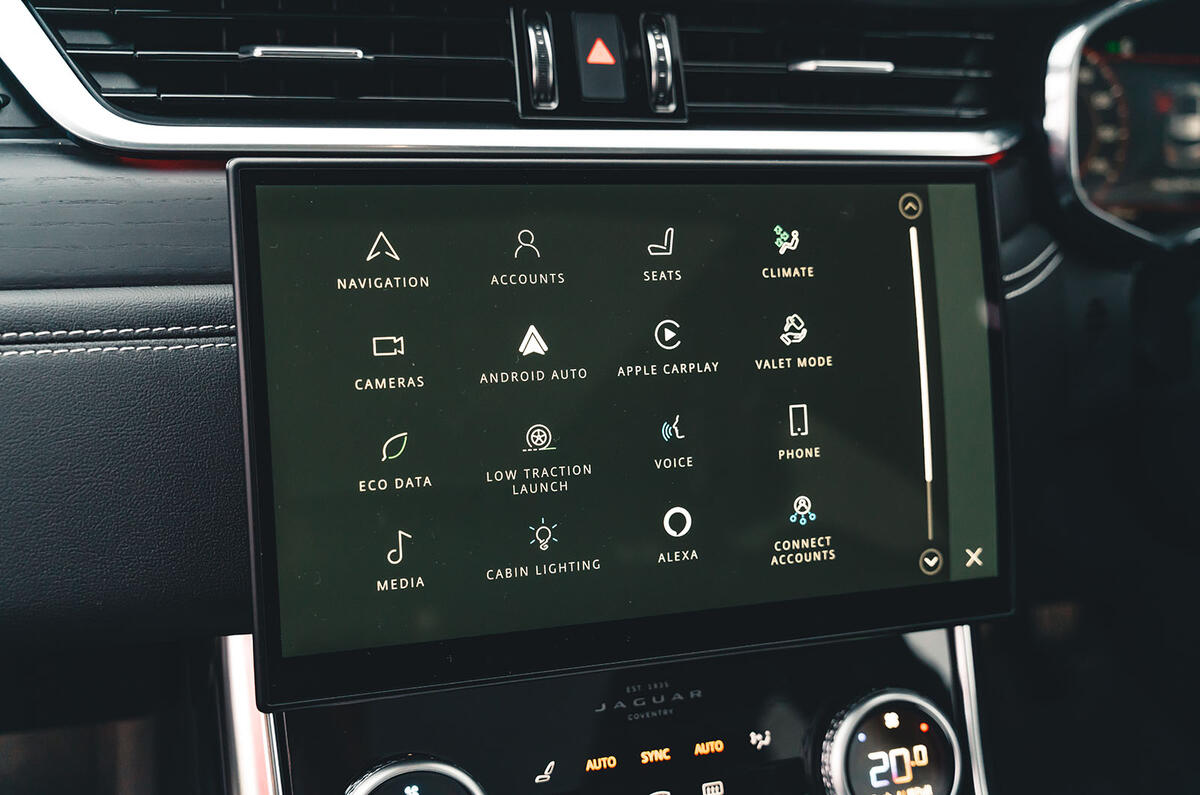 Jaguar XF Sportbrake infotainment display Jaguar XF Sportbrake infotainment display