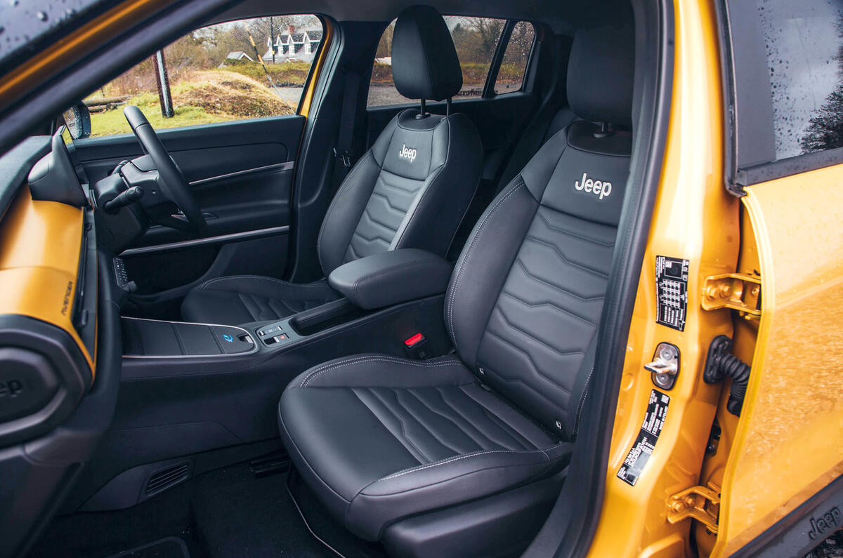 jeep avenger review 2024 11 front seats jeep avenger review 2024 11 front seats