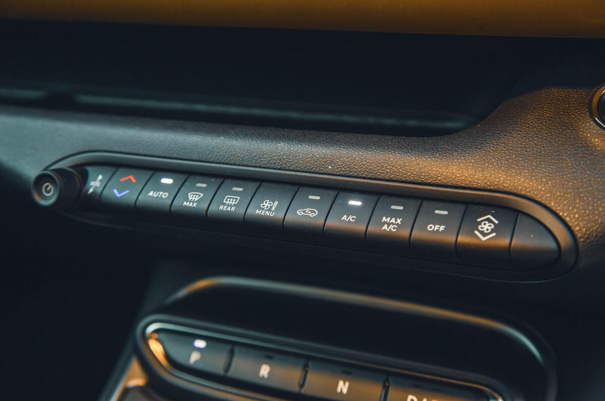 jeep avenger review 2024 17 switches jeep avenger review 2024 17 switches