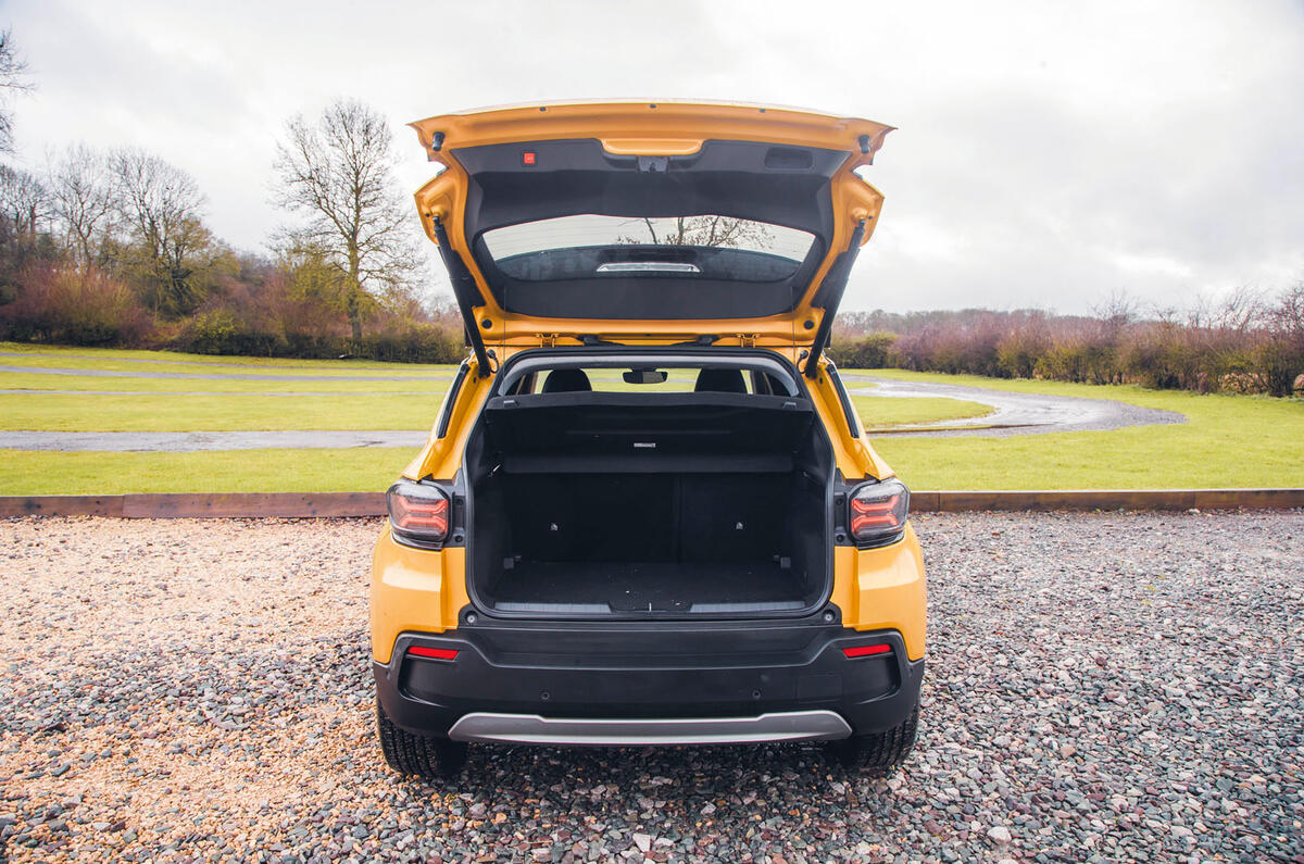 jeep avenger review 2024 19 boot jeep avenger review 2024 19 boot