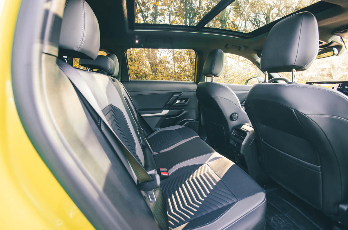 Jeep Compass EV review 2025 017 Jeep Compass EV review 2025 017