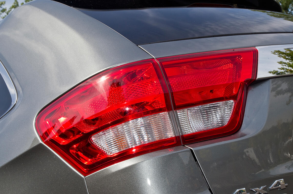 Jeep Grand Cherokee rear lights