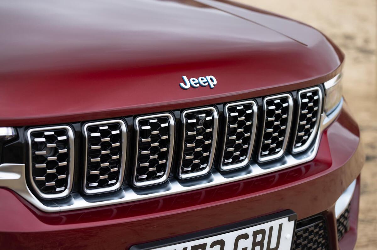 jeep grand cherokee review 2024 03 grill jeep grand cherokee review 2024 03 grill