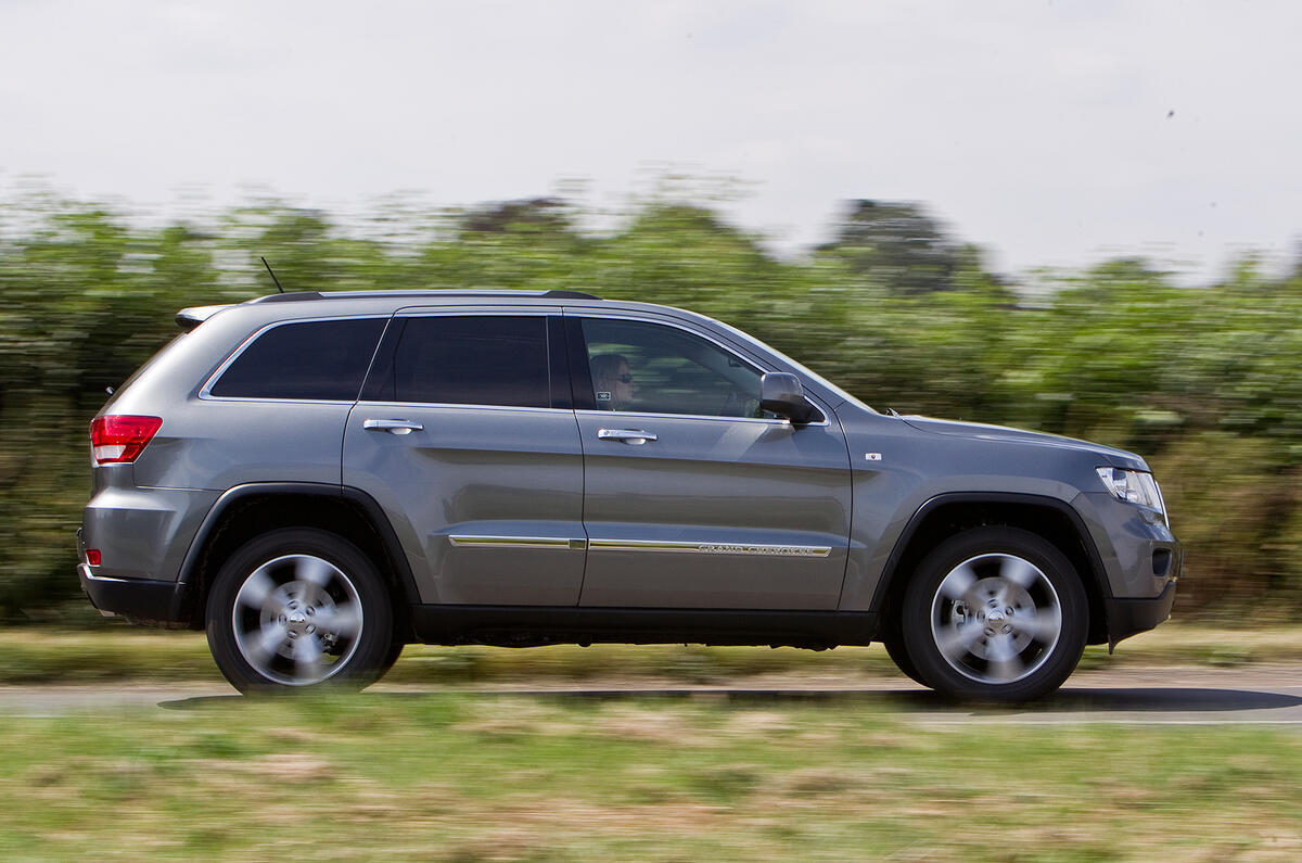 Jeep Grand Cherokee side profile