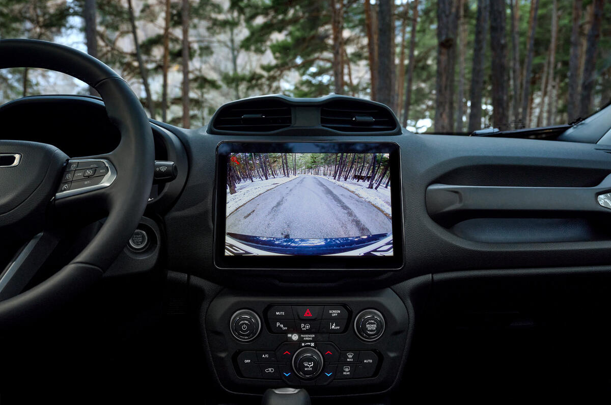 Jeep Renegade new infotainment system