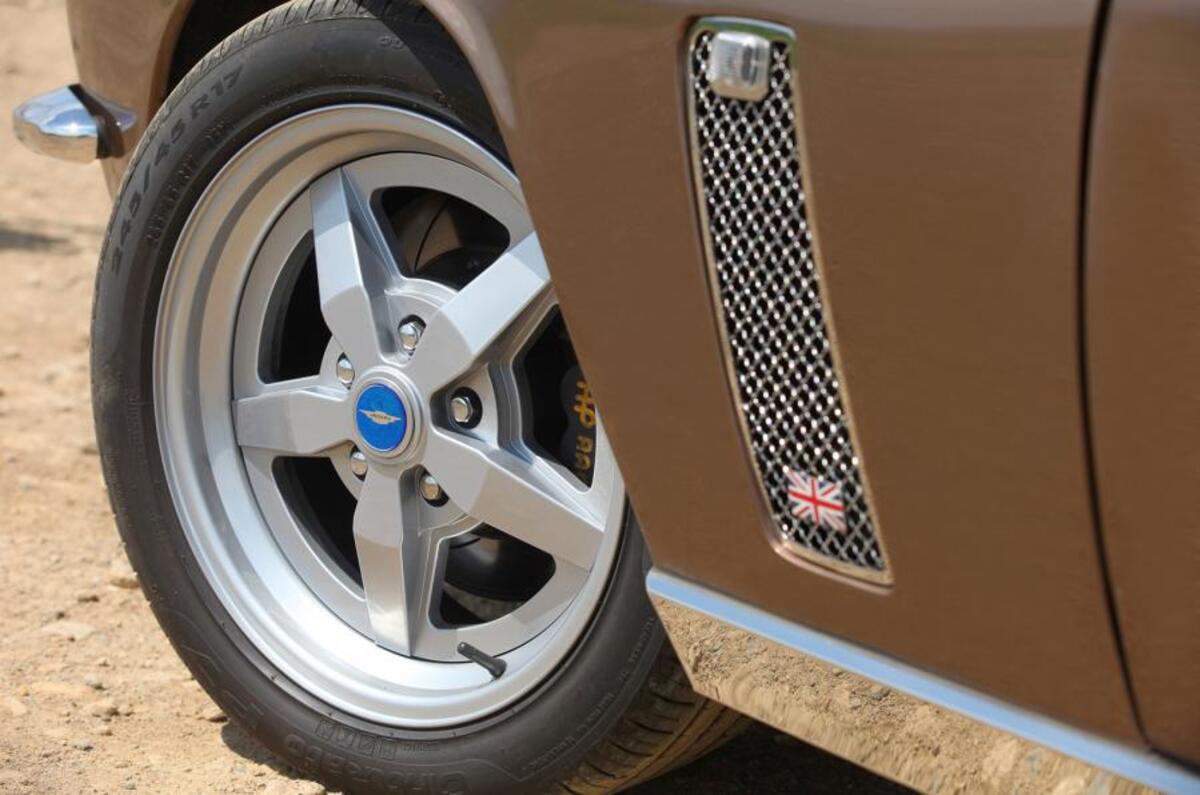 JIA Interceptor R alloy wheels