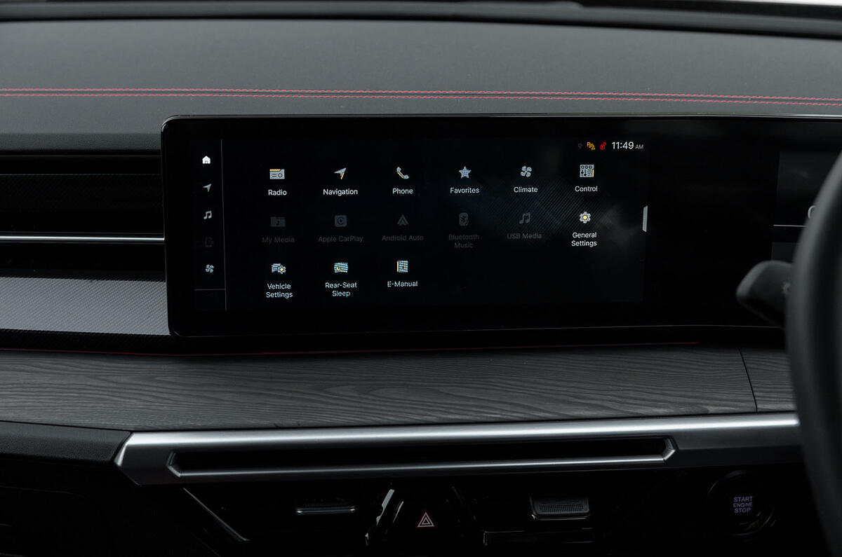 KGM Actyon review 2025013 infotainment