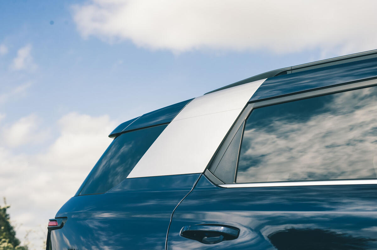 KGM Torres review 2025 08 pillar trim