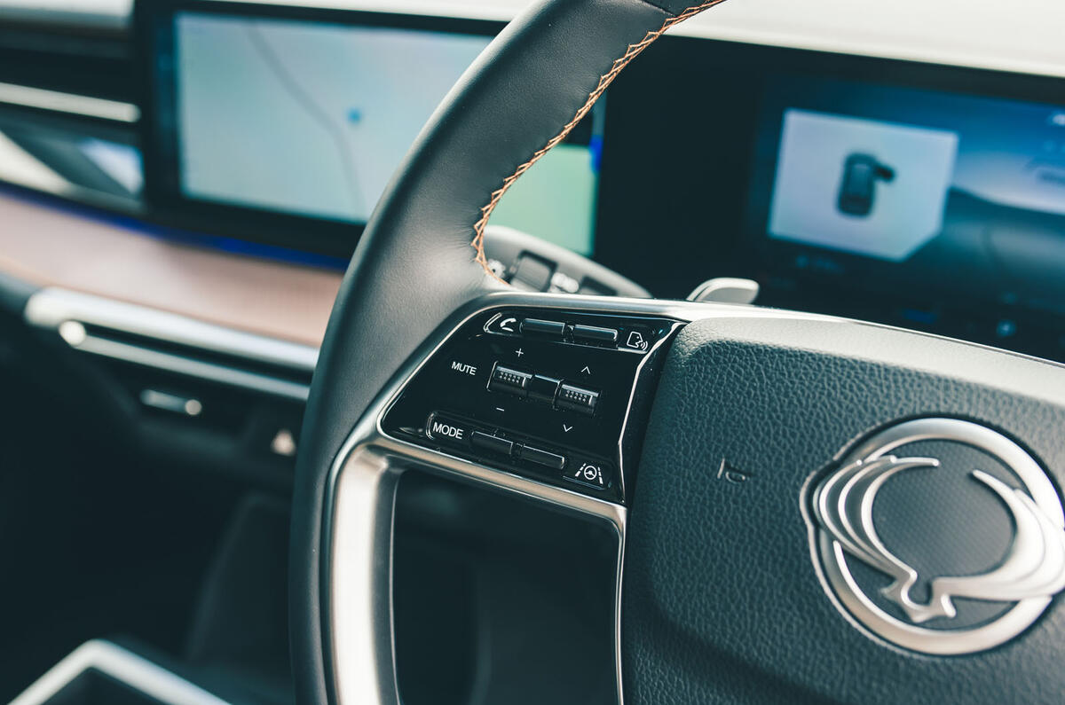 KGM Torres review 2025 11 steering wheel buttons