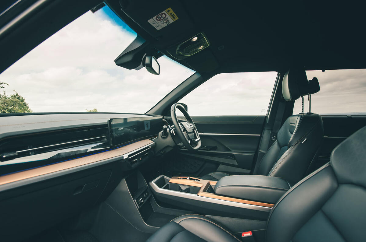 KGM Torres review 2025 16 interior