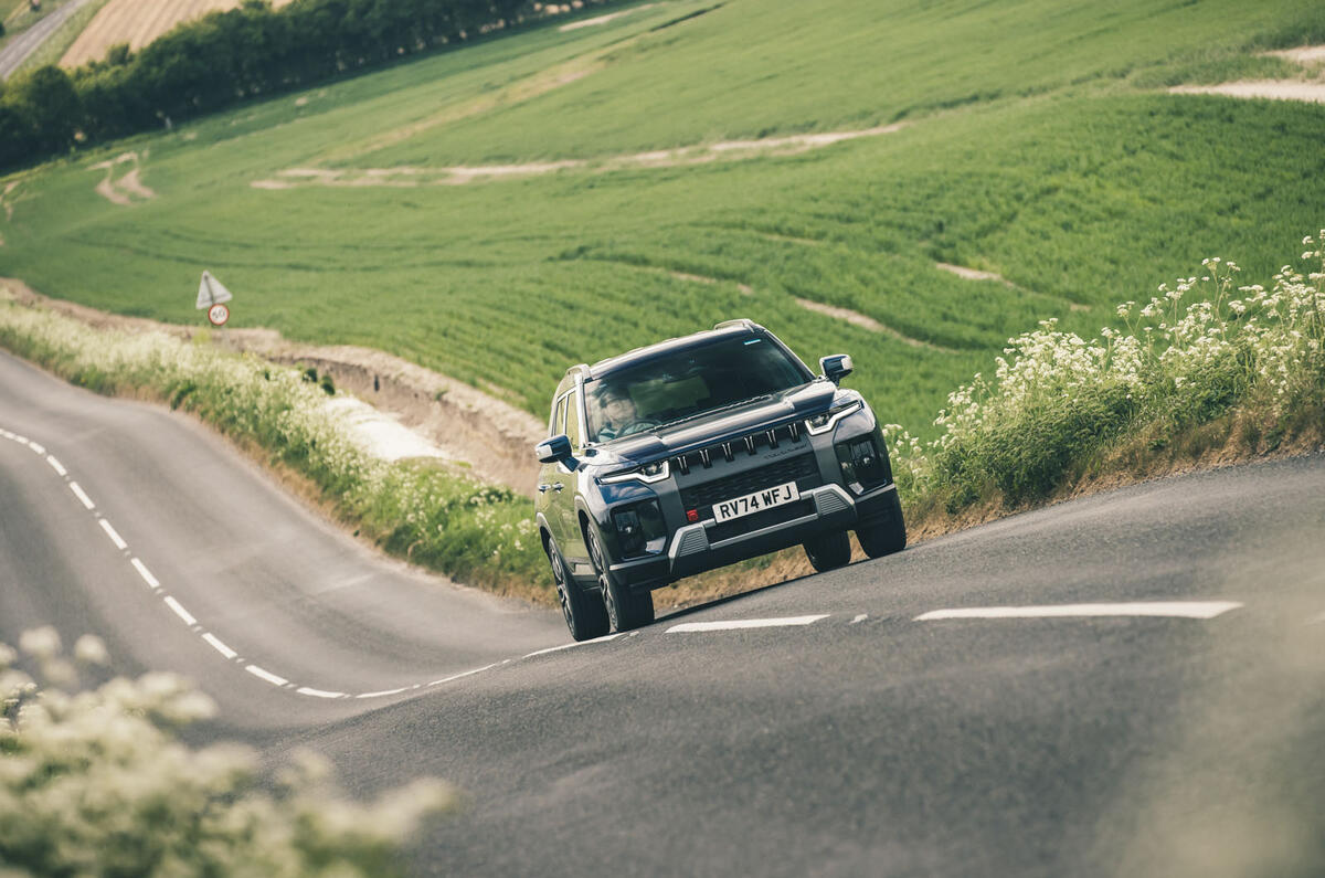 KGM Torres review 2025 25 front action