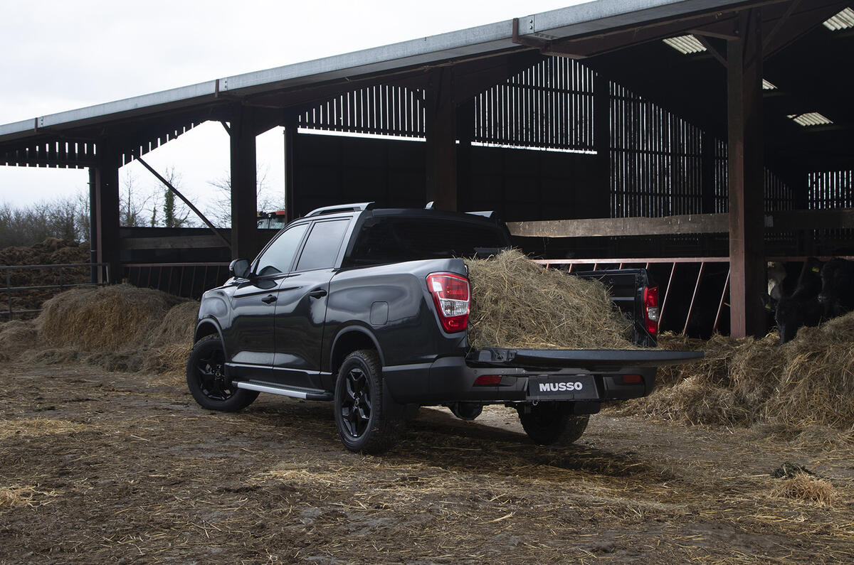 KGM Musso long bed KGM Musso long bed