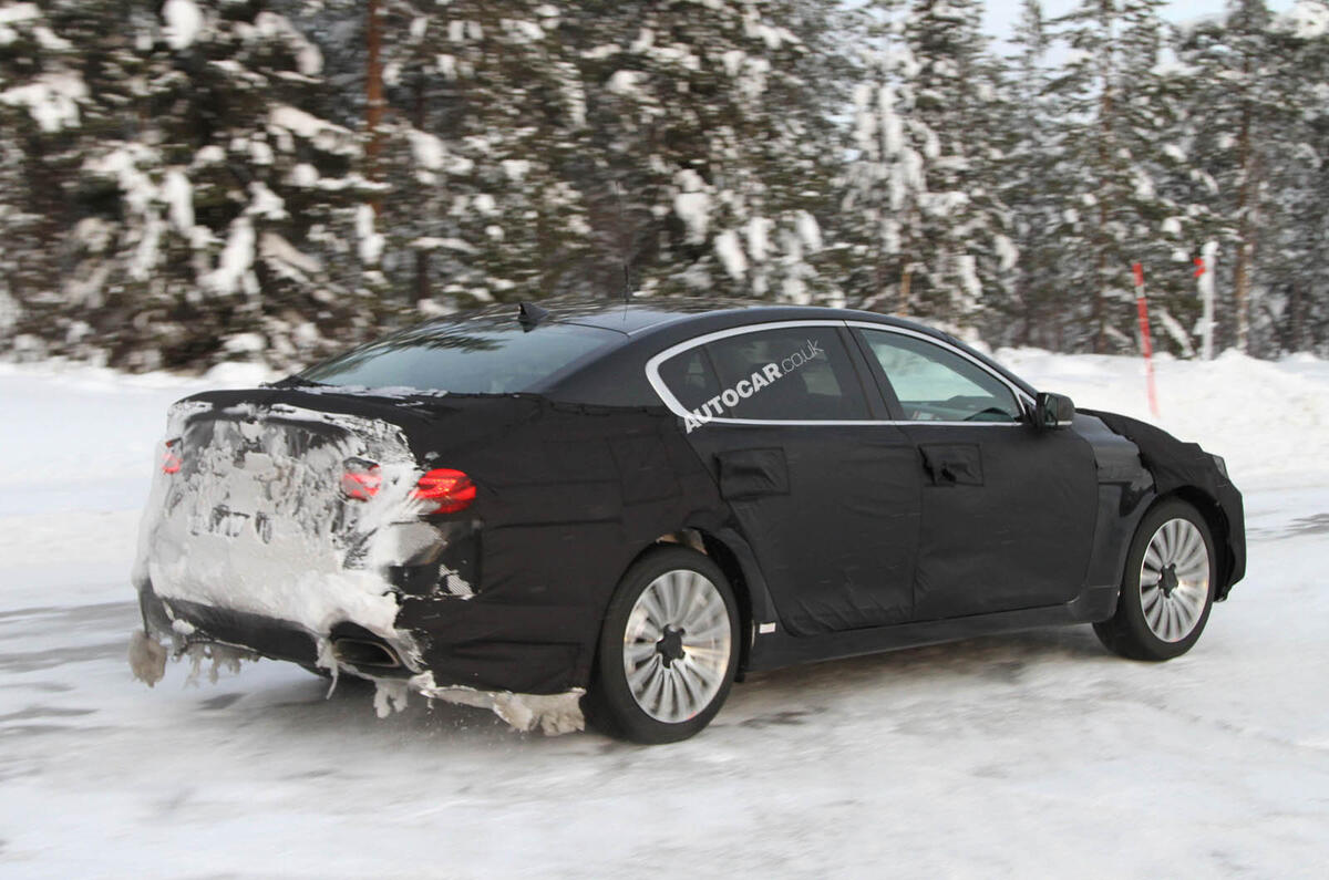 New Kia flagship spied