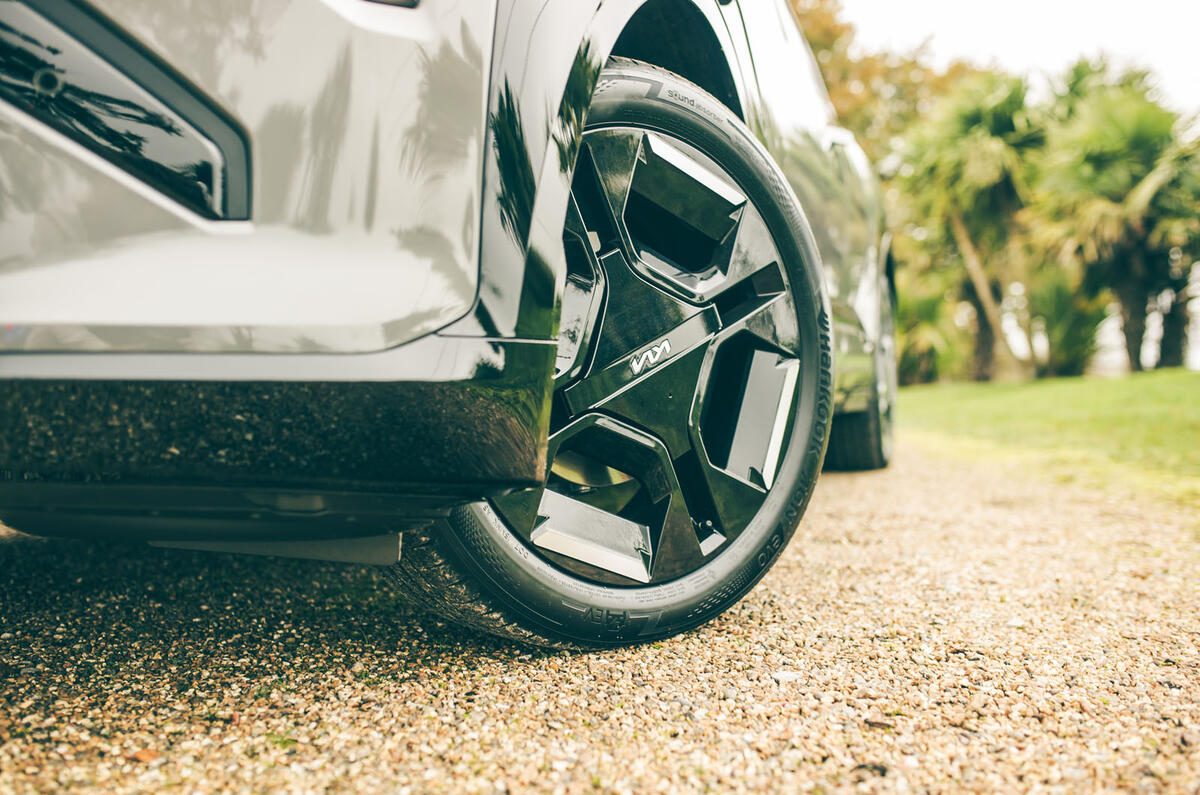 Kia EV3 review 2024 05 wheel
