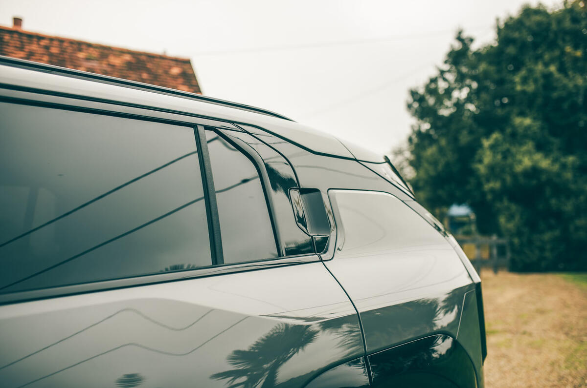 Kia EV3 review 2024 06 handle