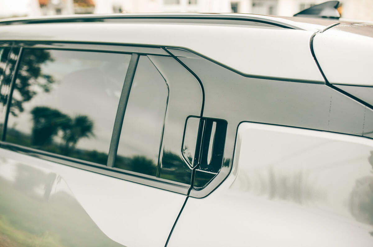 Kia EV3 review 2024 07 handle