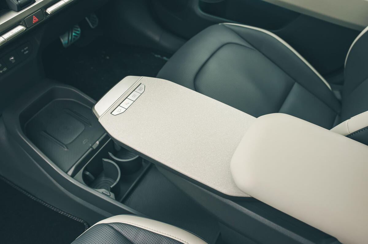 Kia EV3 review 2024 12 centre console