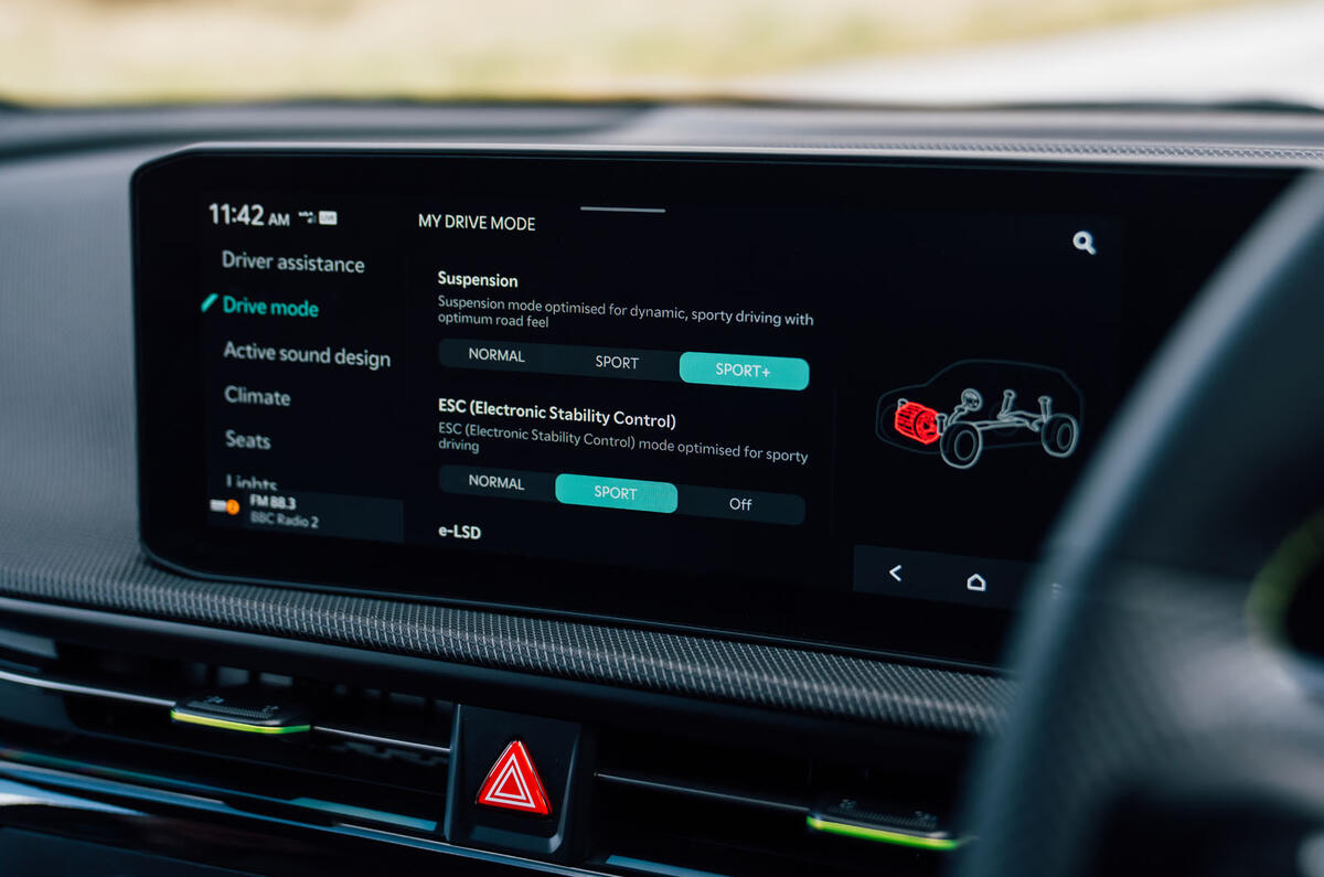 Kia EV6 GT avis 2025 13 infotainment