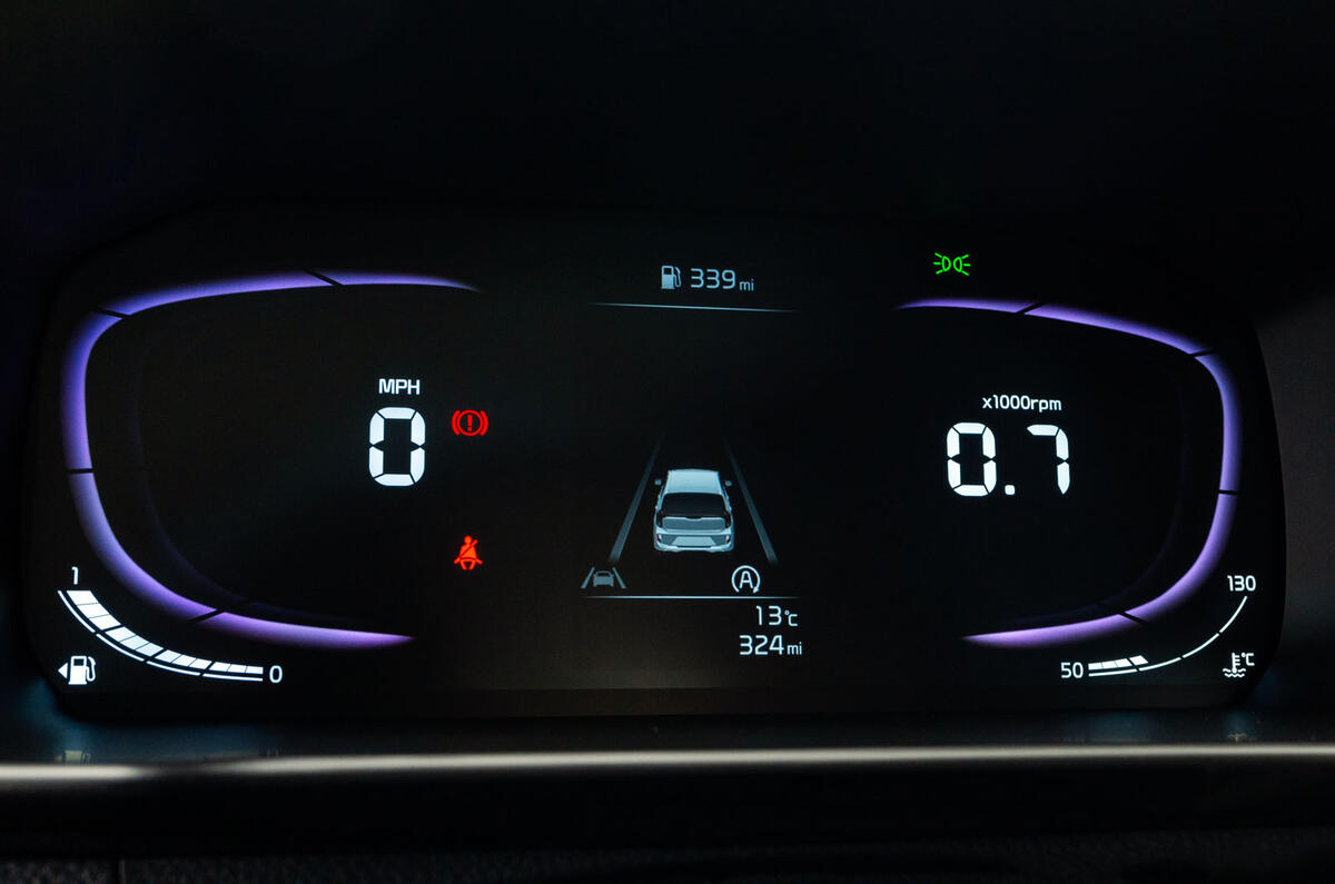 Kia Picanto review 2024 18 binnacle