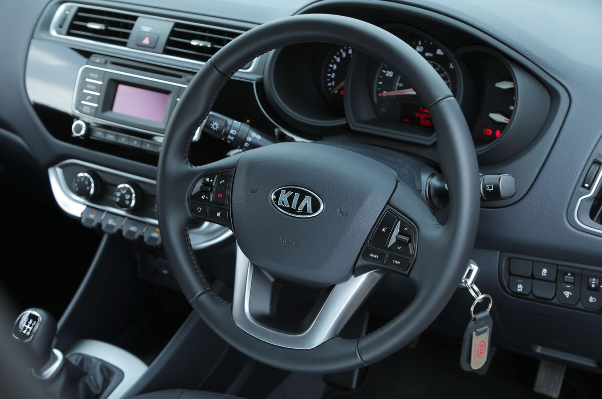 Kia Rio steering wheel
