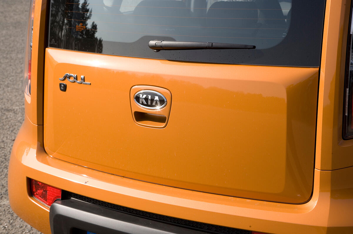 Upright tailgate is opened by tilting the Kia badge. Load sill is higher than it looks Kia Soul upright tailgate