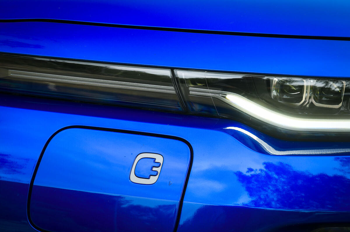 kia soul ev review 2023 07 charging port