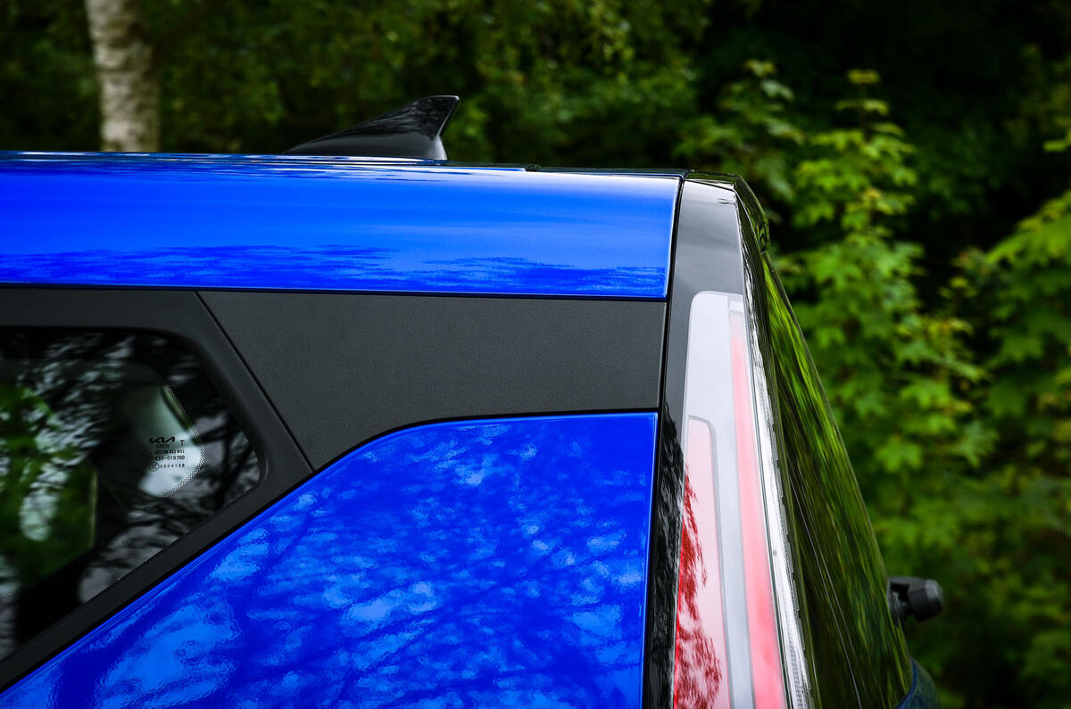 kia soul ev review 2023 08 detiail