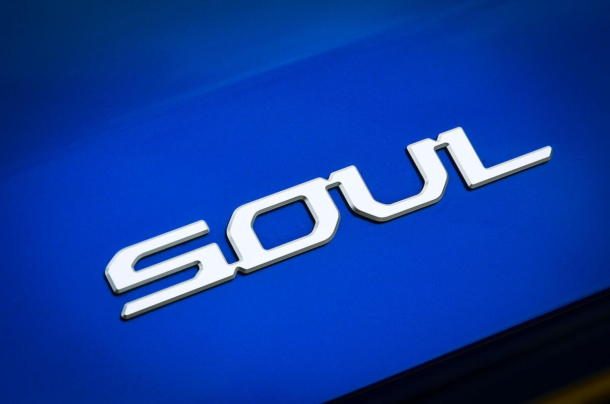 kia soul ev review 2023 10 badge