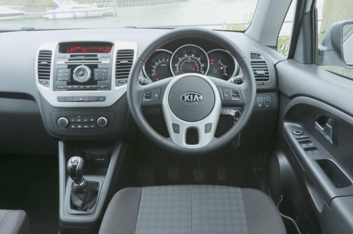 Kia Venga dashboard