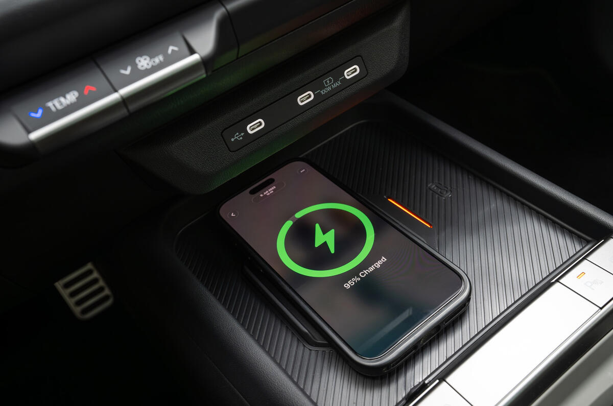 Kia Seltos HEV review 2026 autocar 12 charging pad