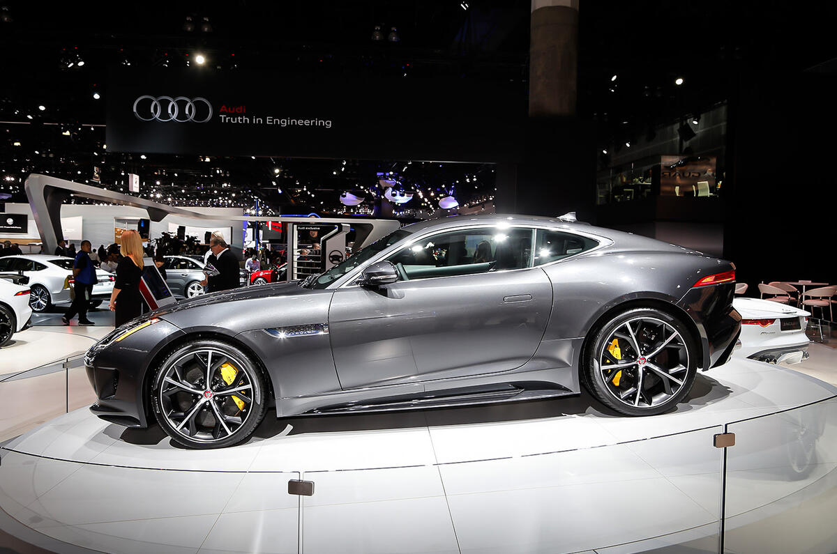 Jaguar adds manual option and AWD for 2016 F-type Jaguar adds manual option and AWD for 2016 F-type